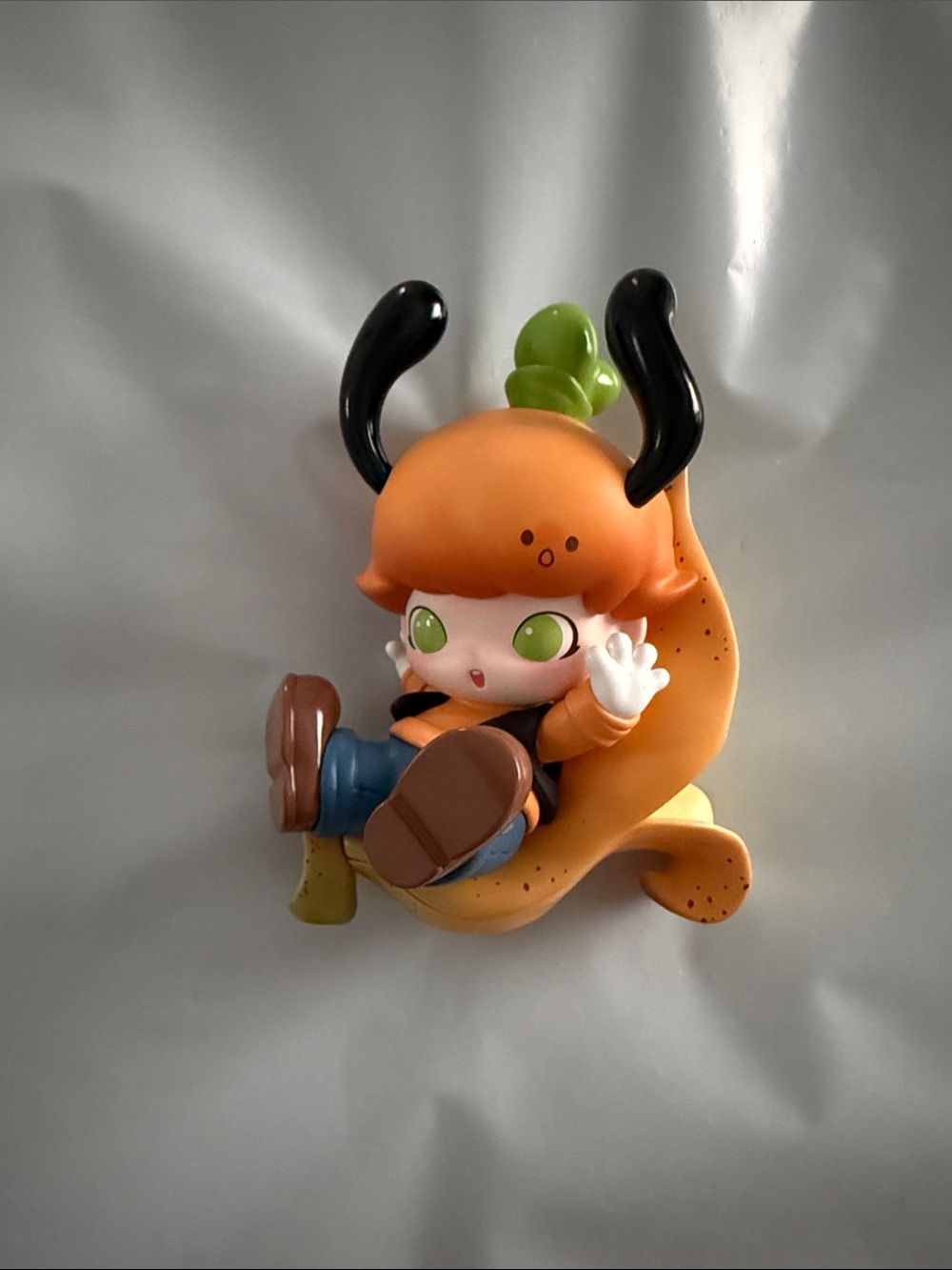 Pop Mart Disney Dimoo World Goofy’s Prank Orange Dimoo Vinyl Figure